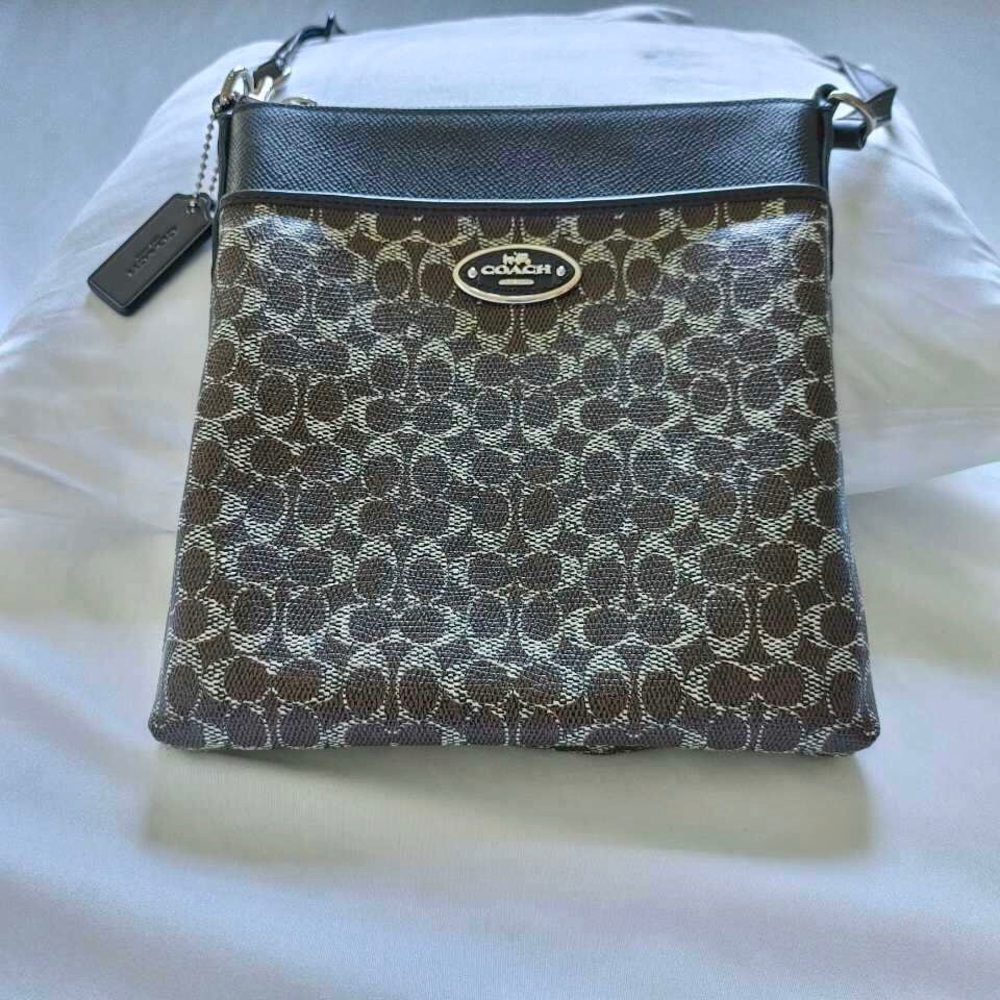 Coach Signature Crossbody
